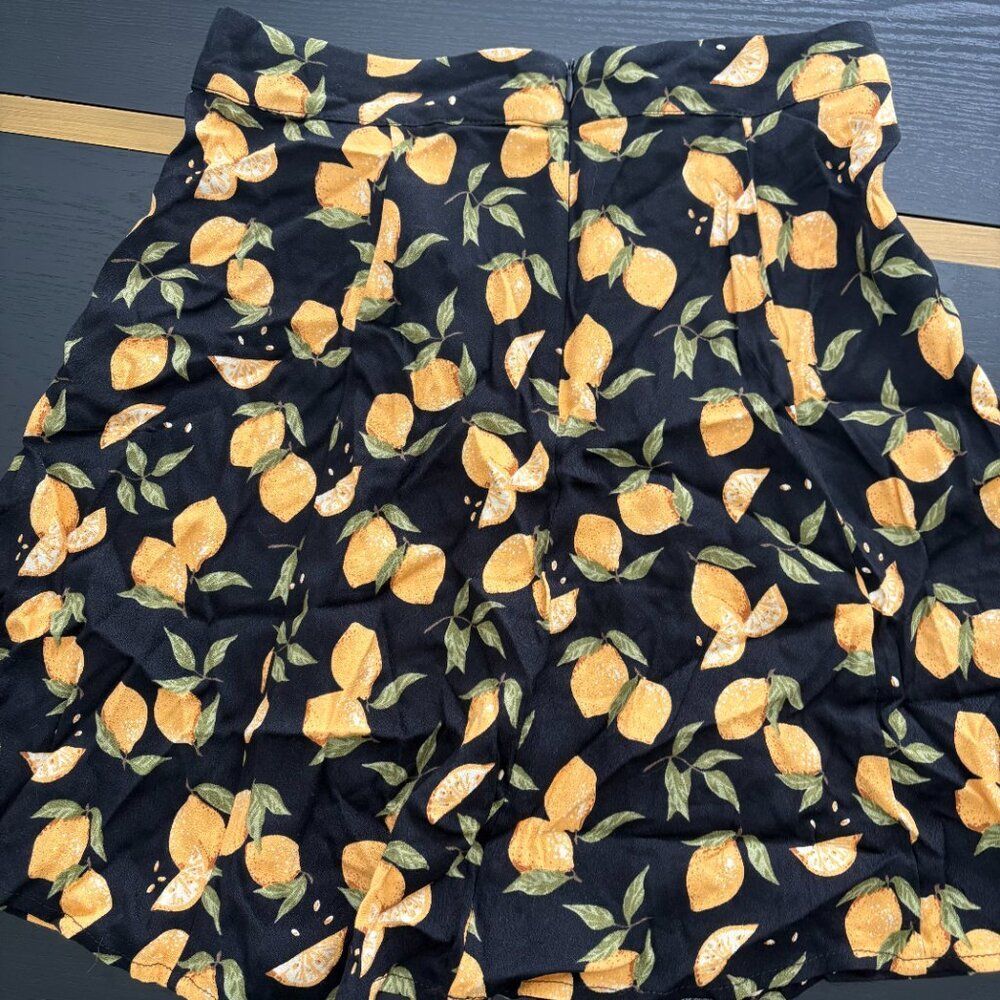 Philosophy Mini Skirt Size 4 NWT - Picture 4 of 7
